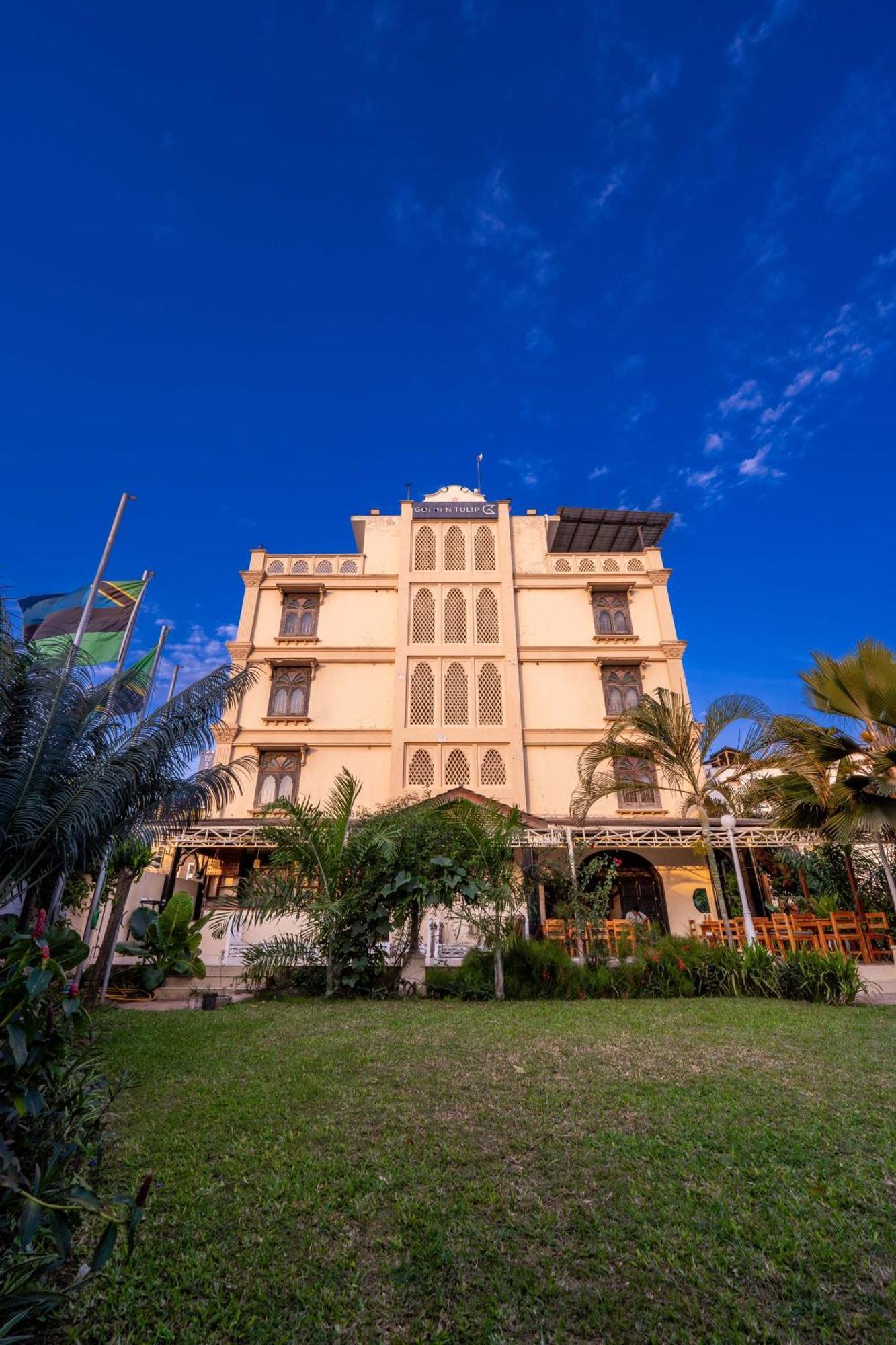 Golden Tulip Stone Town Boutique 4*